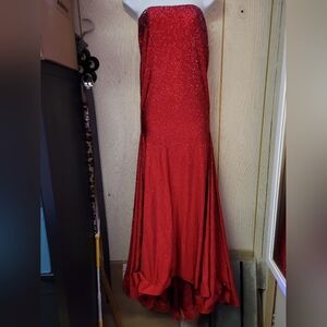 Elegant Red Strapless Evening Gown